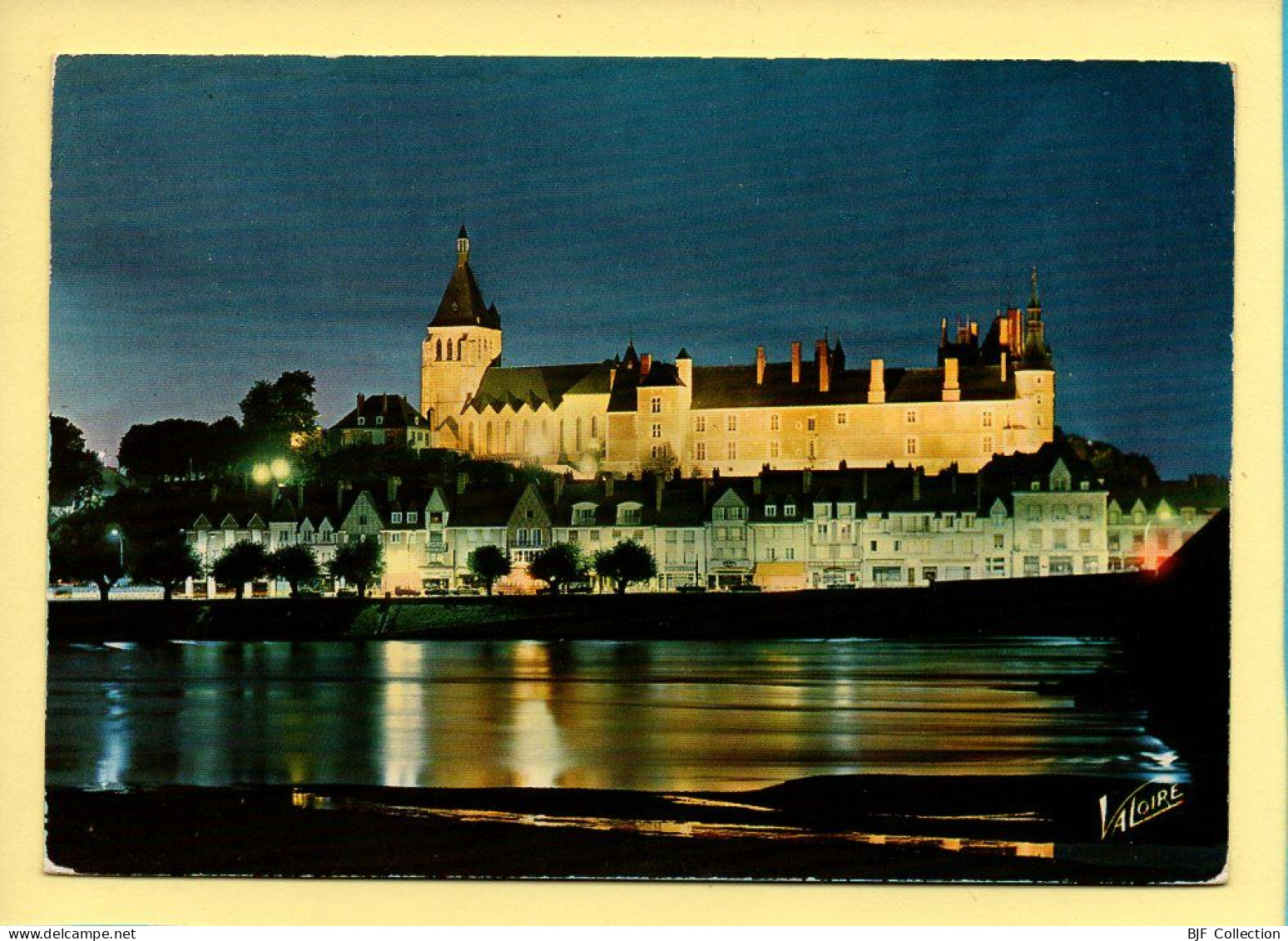 45. GIEN – Vue De Nuit Sur Le Quai Lenoir / Le Château (voir Scan Recto/verso) - Gien