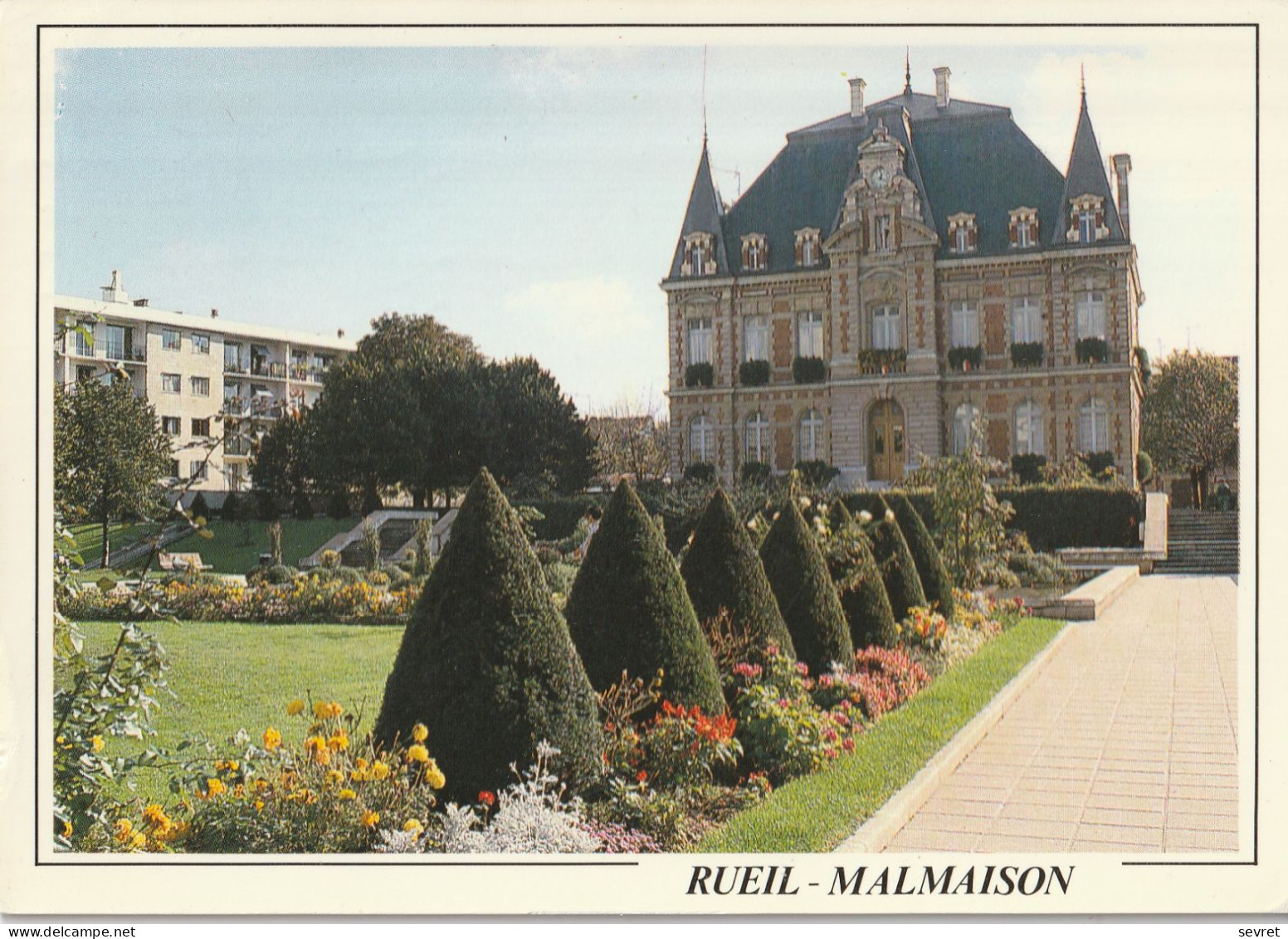 RUEIL MALMAISON . - Les Jardins De L'Hôtel De Ville- Le Musée D'Histoire Locale - Rueil Malmaison