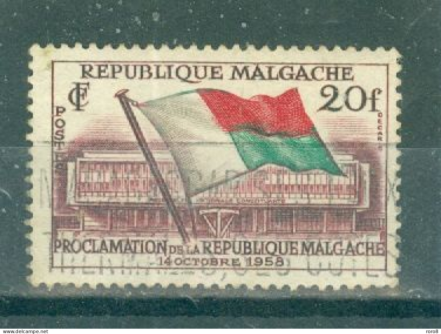 MADAGASCAR - N°338 Oblitéré. Proclamation De La République. - Madagaskar (1960-...)