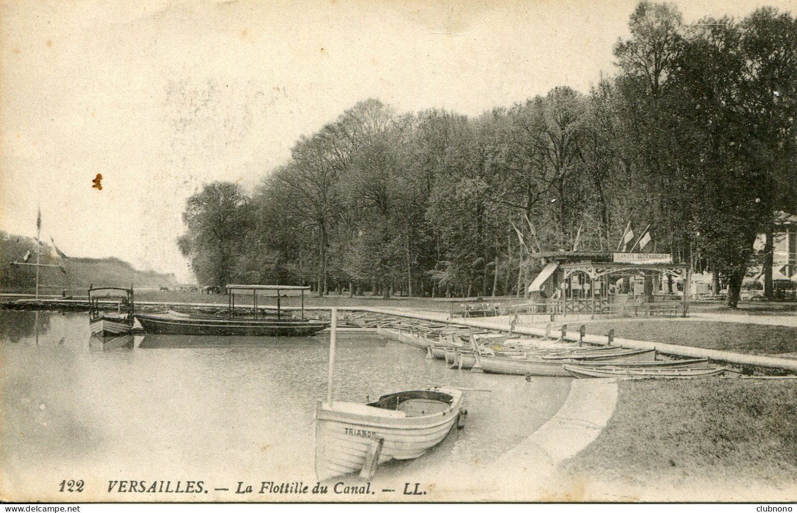 CPA - VERSAILLES - LA FLOTILLE DU CANAL - Versailles (Château)