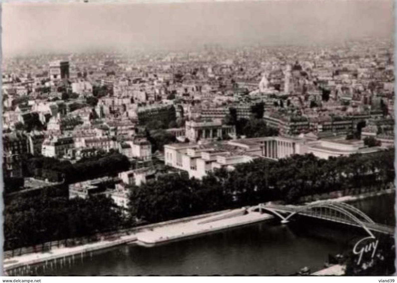 PARIS. -  Vue Panoramique Sur Paris Prise De La Tour Eiffel .       Non Circulée - Multi-vues, Vues Panoramiques