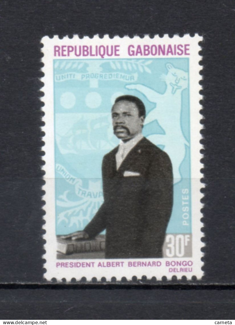 GABON  N° 228   NEUF SANS CHARNIERE COTE  0.80€    PRESIDENT BONGO - Gabun (1960-...)