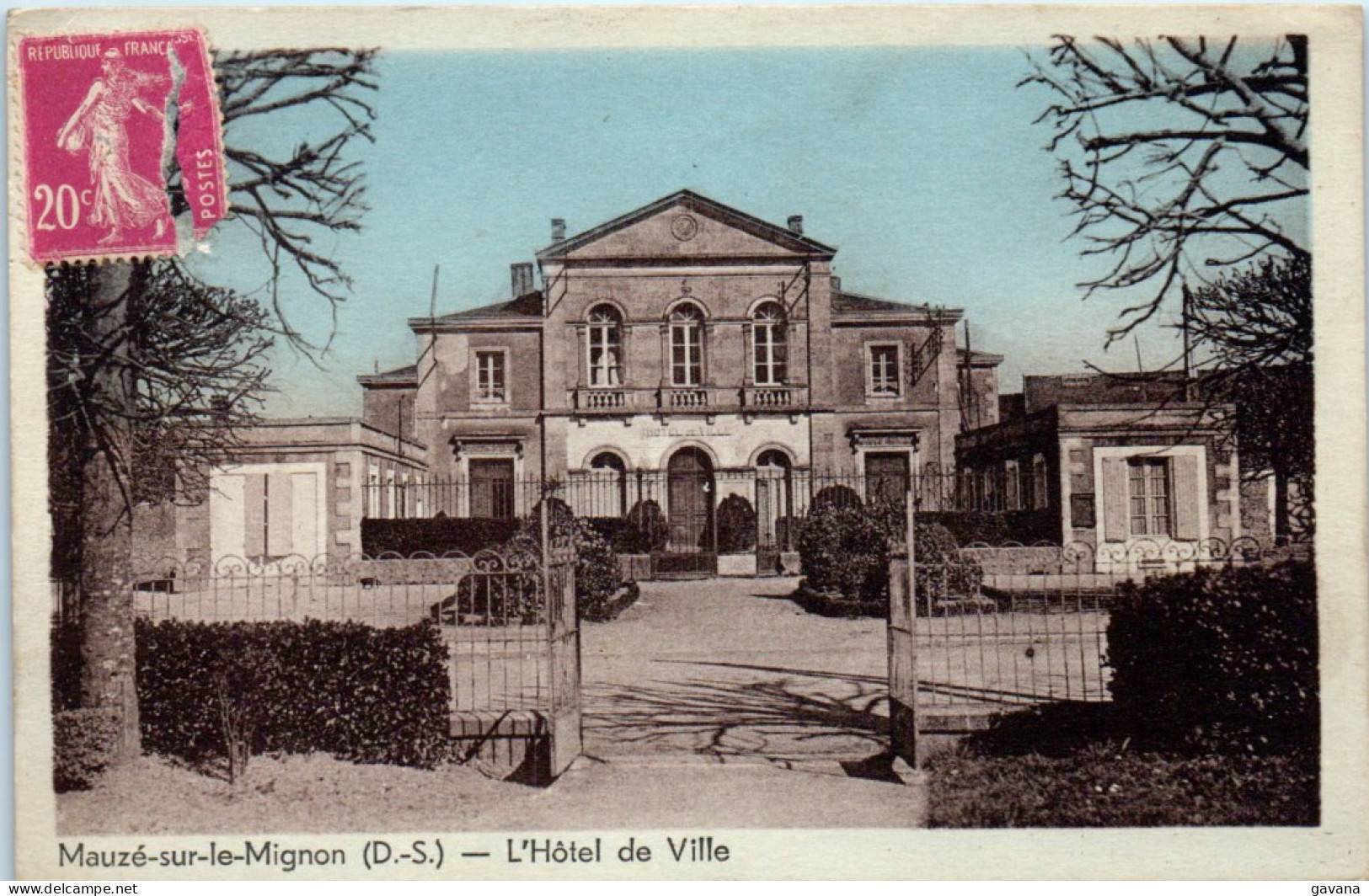79 MAUZE-le-MIGNON - L'hotel De Ville - Mauze Sur Le Mignon