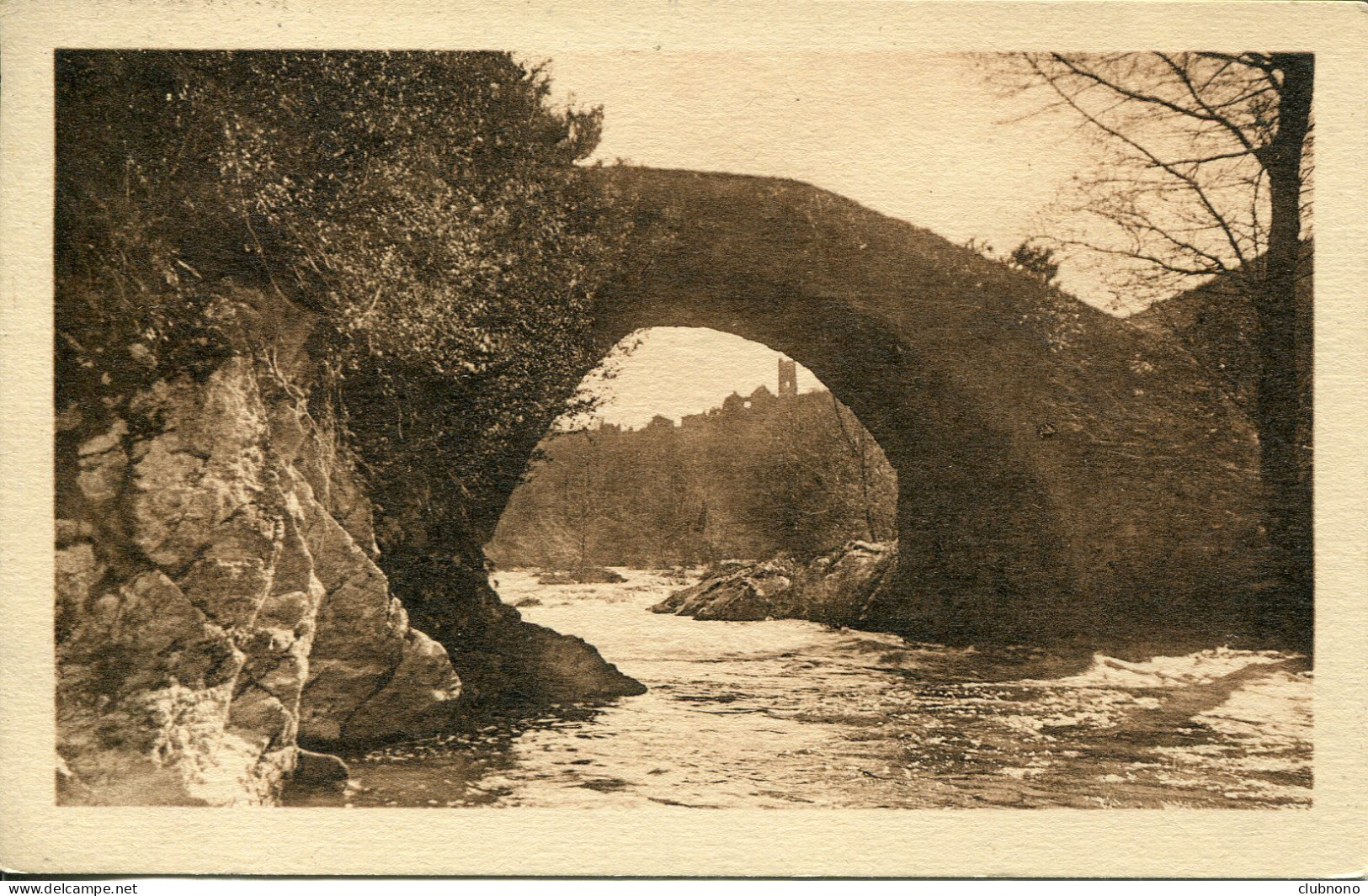 CPA - VILLEFRANCHE-DE-ROUERGUE -  PONT GALLO-ROMAIN AU CAYLA - Villefranche De Rouergue