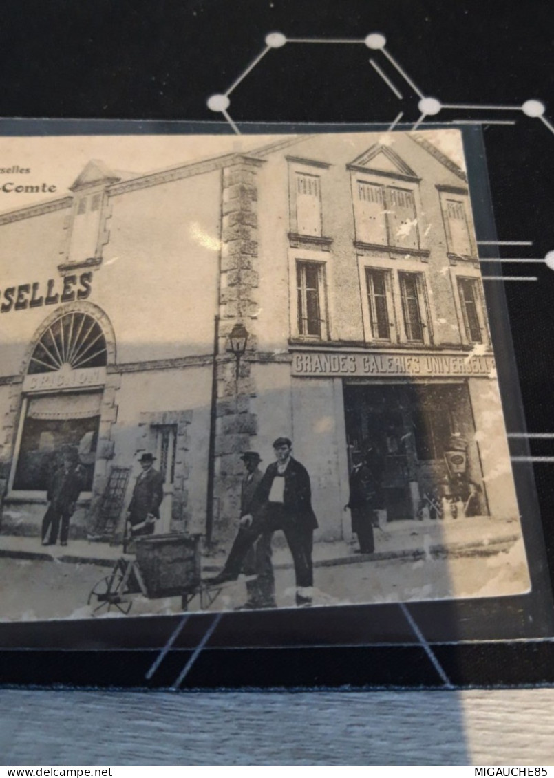 Carte   Postale    GRIGNON  FONTENAY LE COMTE   GRANDES GALERIES UNIVERSELLES   (voir Le Scan  Défaut ) - Fontenay Le Comte