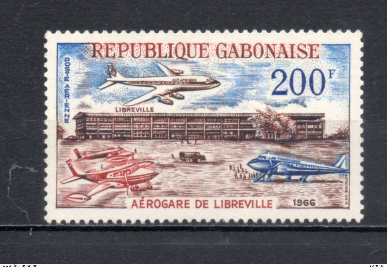 GABON  PA  N° 51   NEUF SANS CHARNIERE COTE  5.50€    AEROPORT AVION - Gabun (1960-...)