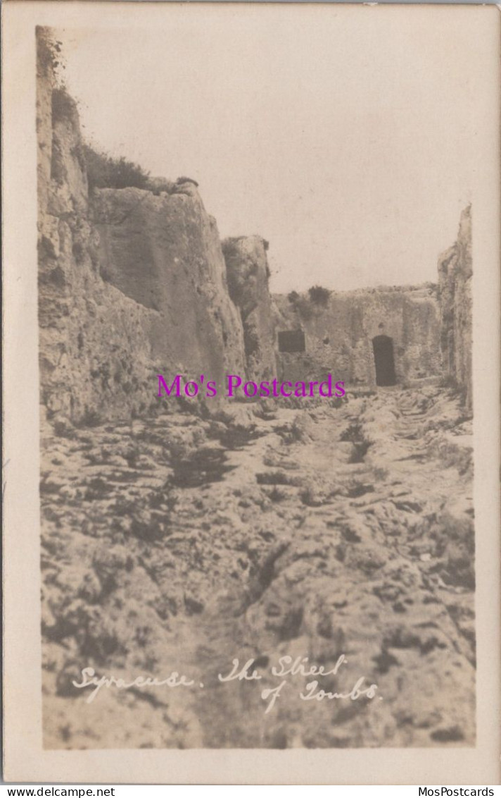 Italy Postcard - Syracuse, The Street Of Tombs  DZ276 - Siracusa