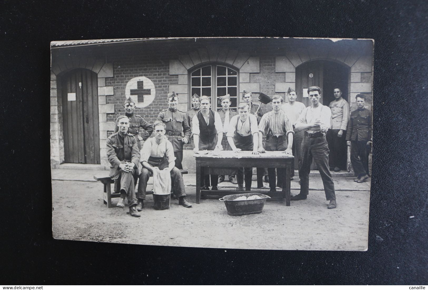 S-C 156 / Militaria - Guerre 1914-18, Compagnie De La Croix Rouge Infirmerie Militaire Et Lavoir - War 1914-18