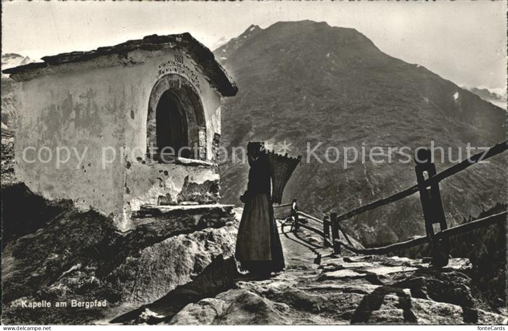 12336633 Valais Wallis Kanton Kapelle Am Bergpfad Sion - Autres & Non Classés