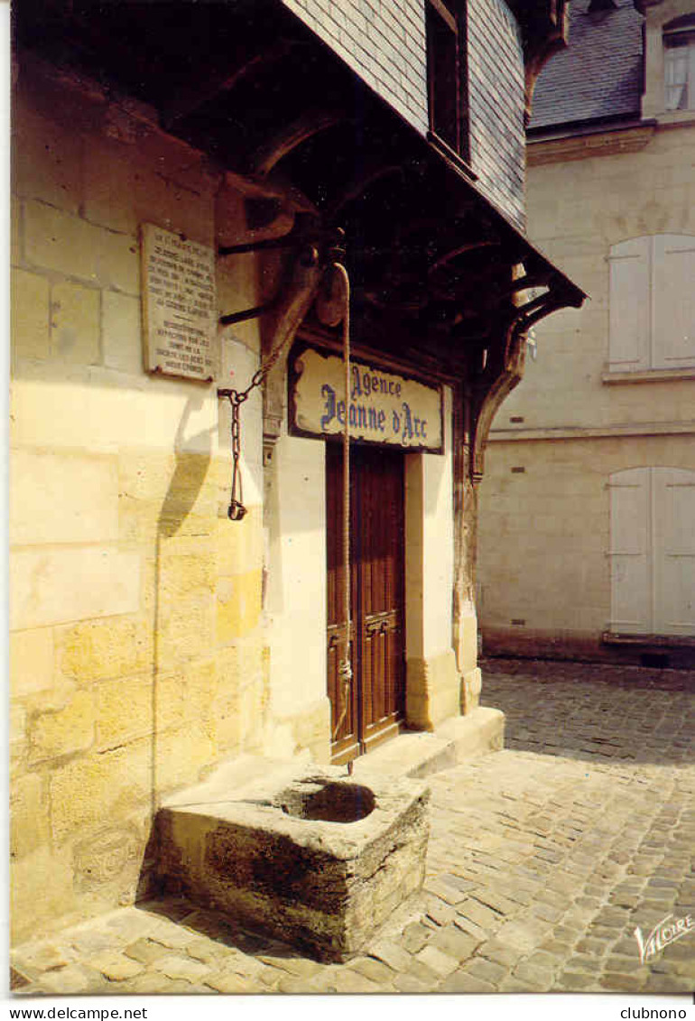 CHINON - LE PUITS DU GRAND CARROI - Chinon