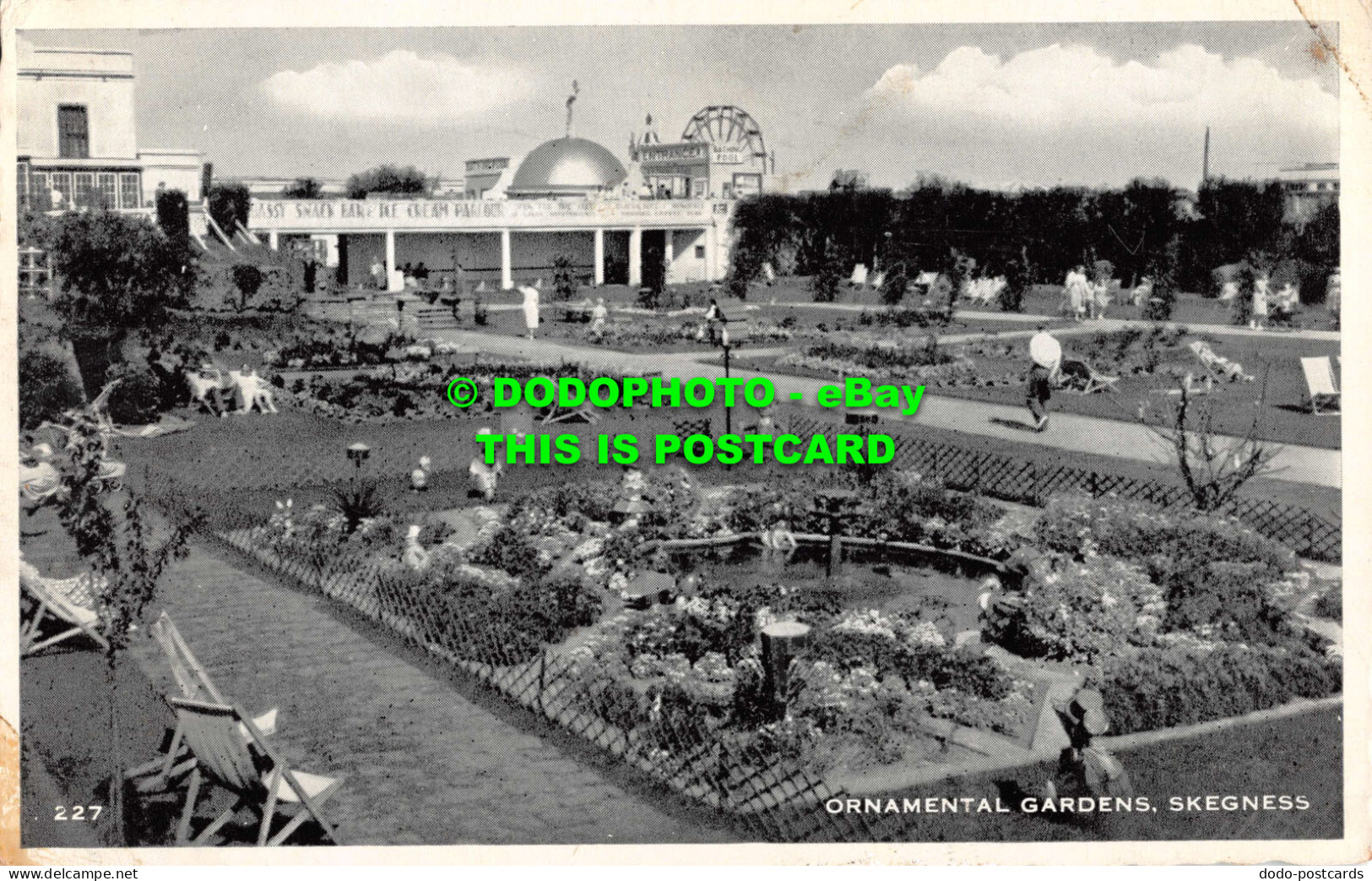 R550811 Skegness. Ornamental Gardens. 1960 - World