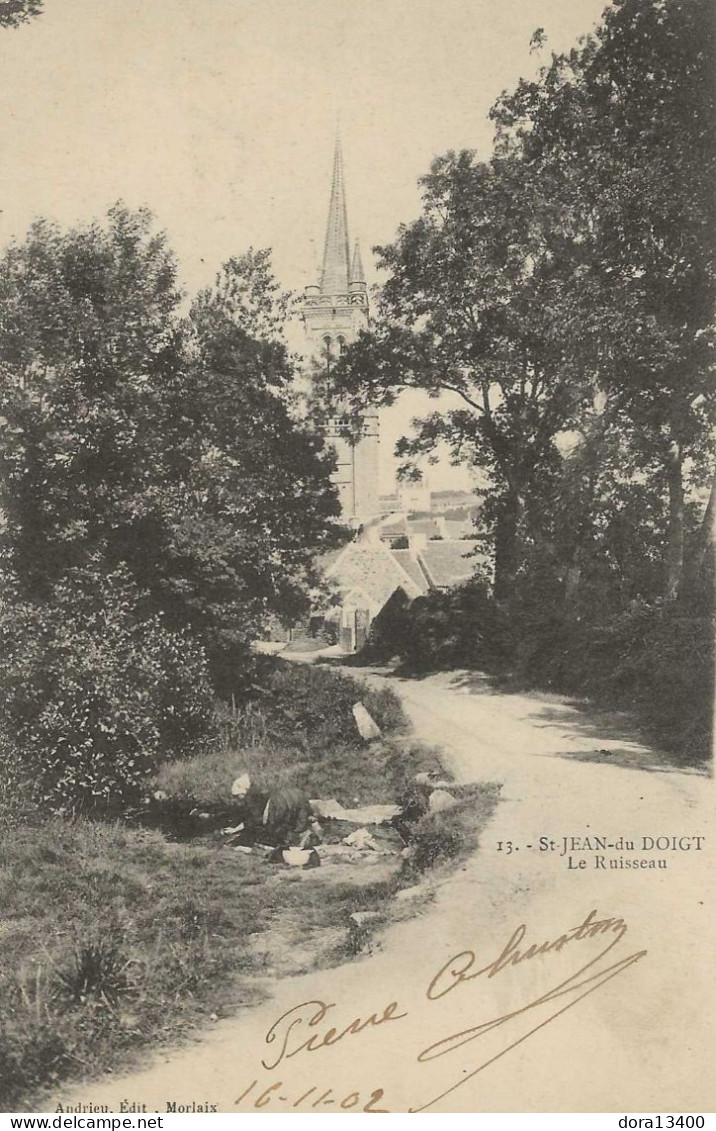 CPA29-SAINT-JEAN-DU-DOIGT- Le Ruisseau -Laveuses. - Saint-Jean-du-Doigt