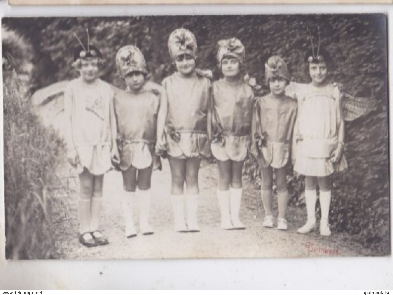 Carte Photo Marcigny Enfant Déguisés En Fleurs Ou En Papillons  Photo Attribuée à A Taillandier Marcigny  Réf 29988 - Geïdentificeerde Personen