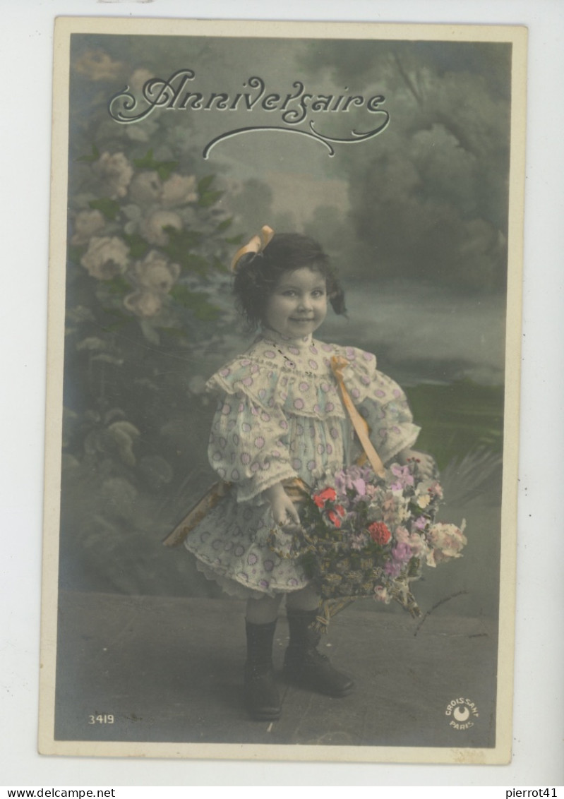 ENFANTS - LITTLE GIRL - MAEDCHEN - Jolie Carte Fantaisie Fillette Et Fleurs - Portretten