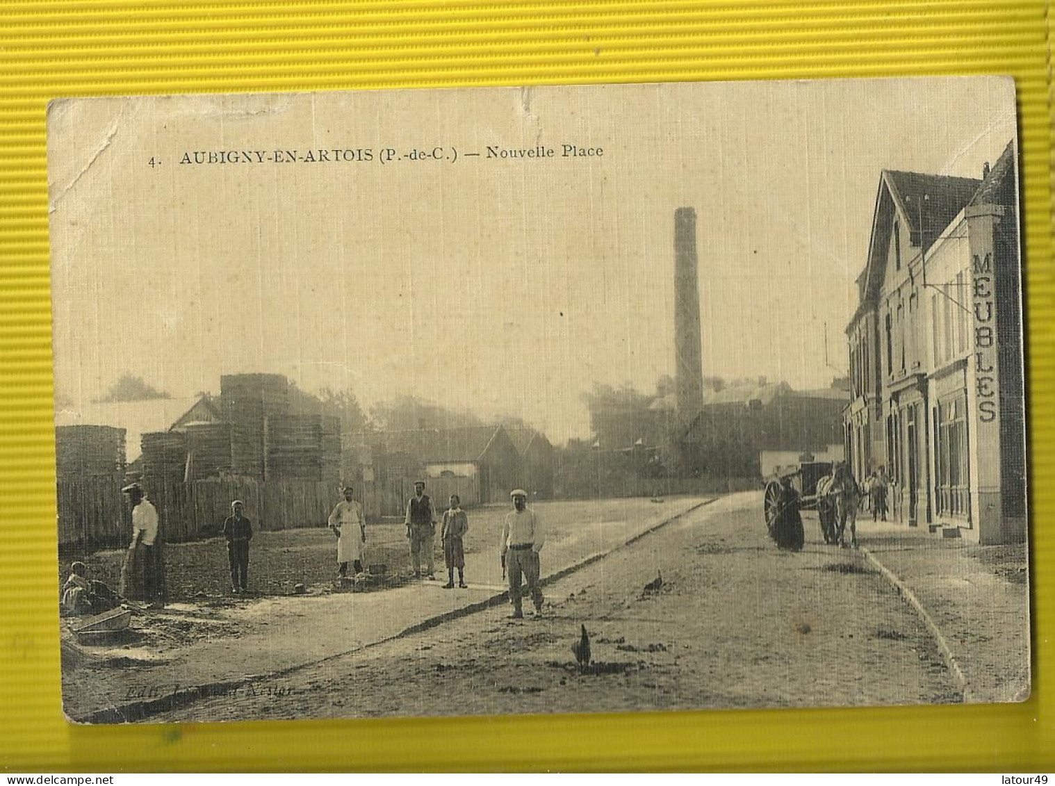 Aubigny  En Artois Nouvelle Place 1914 ....pliure Angle Haut Gauche - Aubigny En Artois