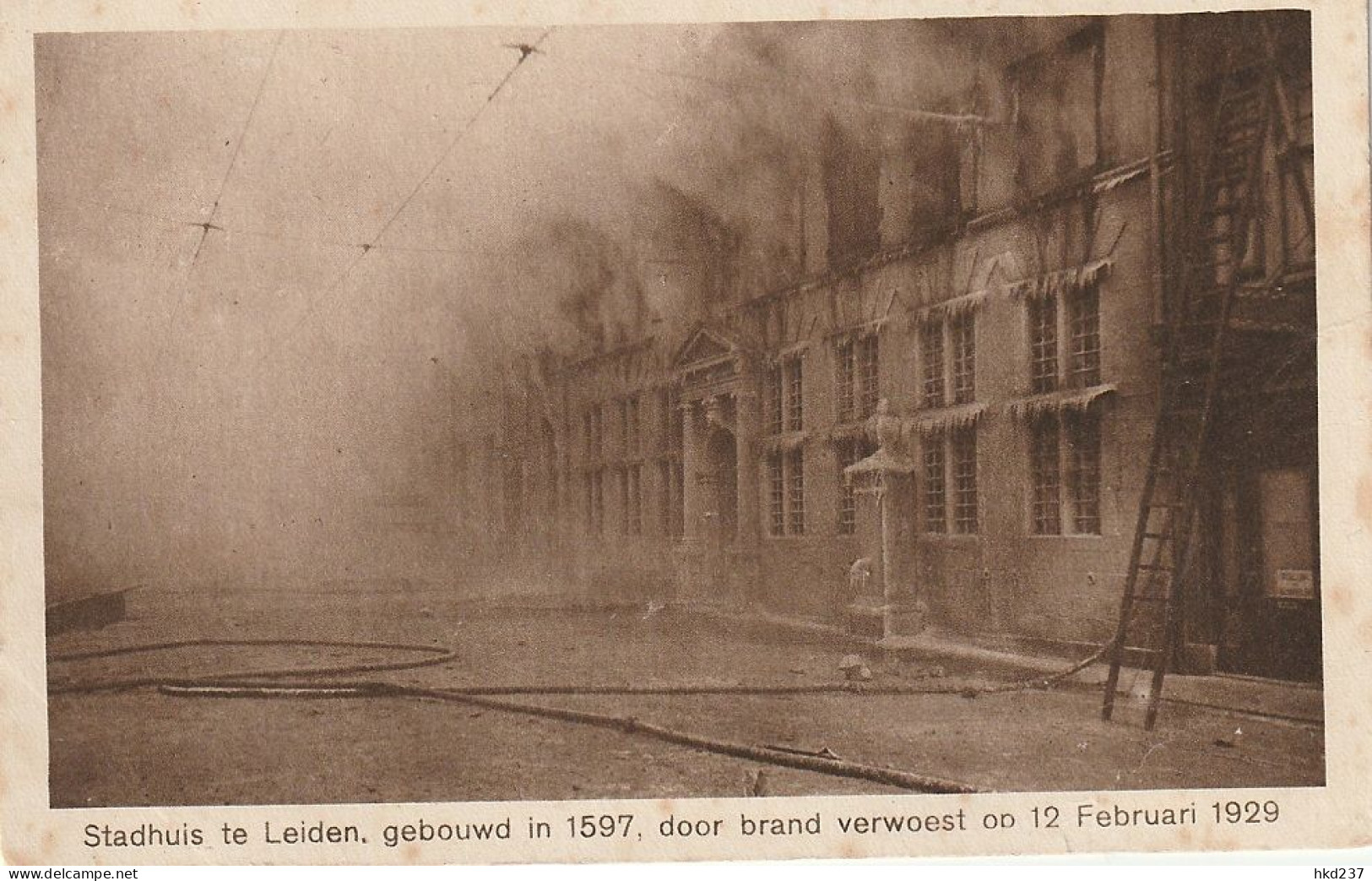 Stadhuis Te Leiden Door Brand Verwoest Op 12 Februari 1929 Ijspegels Door De Vorst       3213 - Leiden