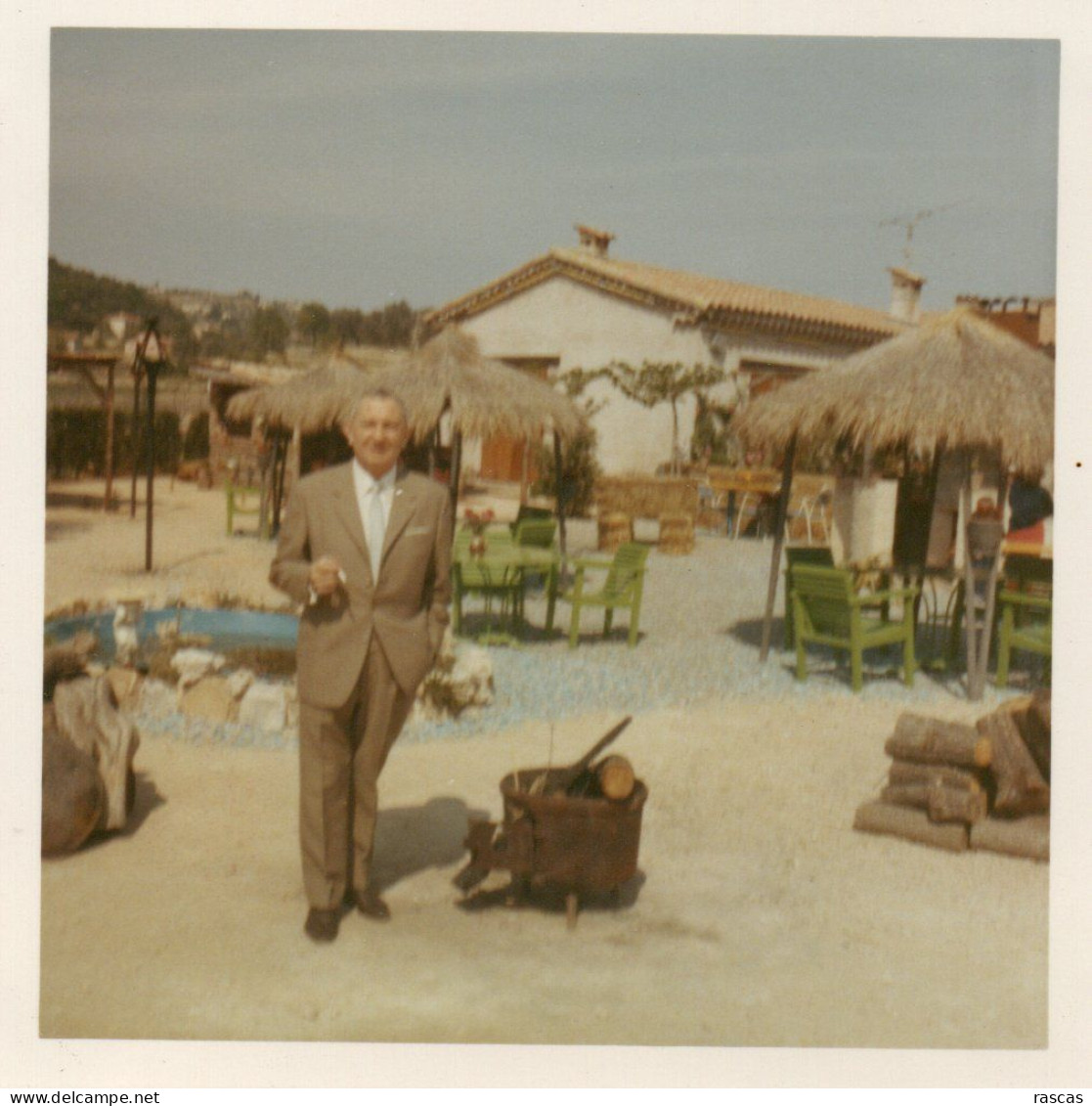 PHOTO ORIGINALE AL 2 - FORMAT 8.8 X 8.8 - ALPES MARITIMES - ANTIBES - JUAN LES PINS - GOLFE JUAN - LES PAILLOTTES - 1970 - Places