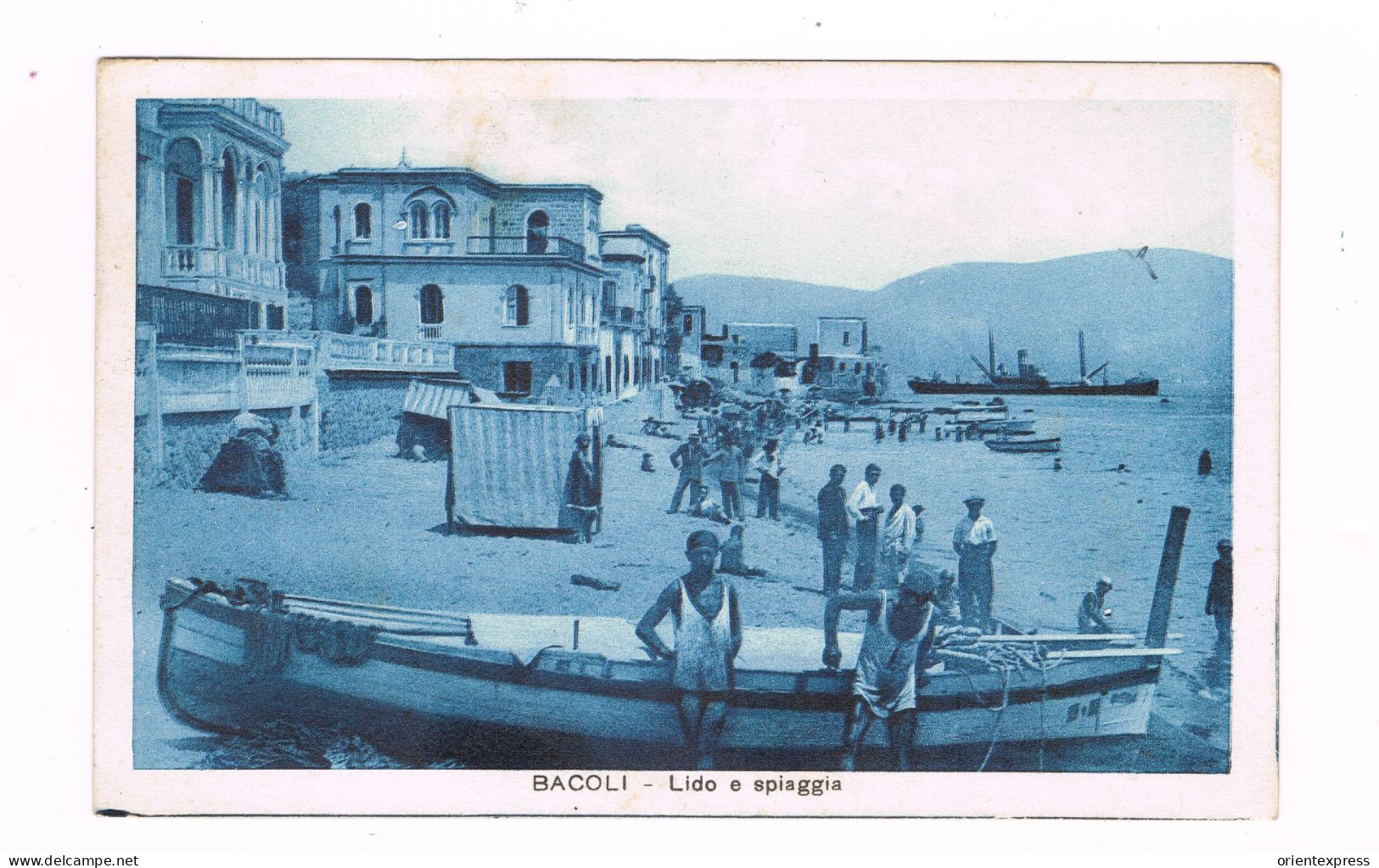 Cartolina Bacoli Spiaggia Molto Animata Speditanel 1928 Completa Di Francobollo E Annullo Postale - Napoli (Naples)