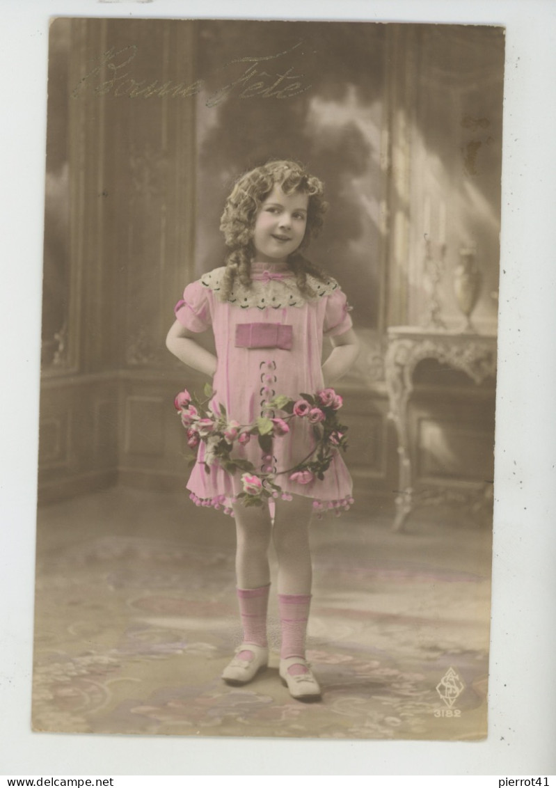 ENFANTS - LITTLE GIRL - MAEDCHEN - Jolie Carte Fantaisie Fillette Et Fleurs - Abbildungen