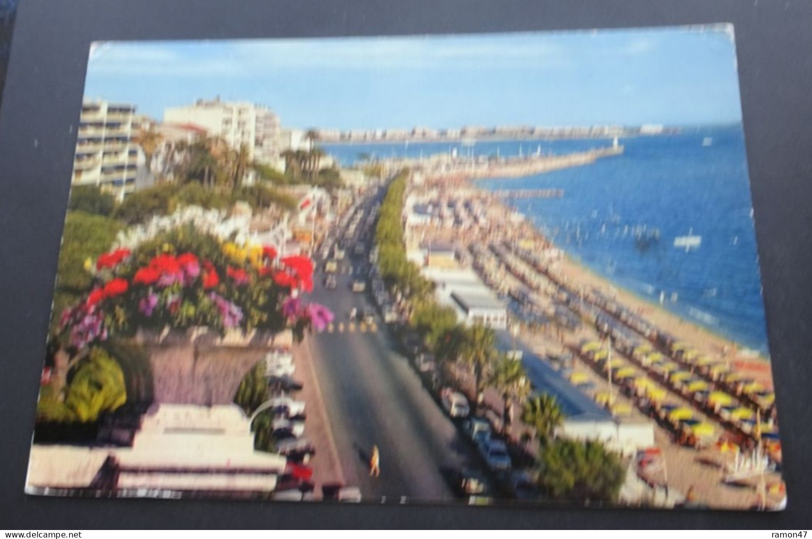 Cannes - La Plage Du Midi - Editions Rella, Nice - Cannes