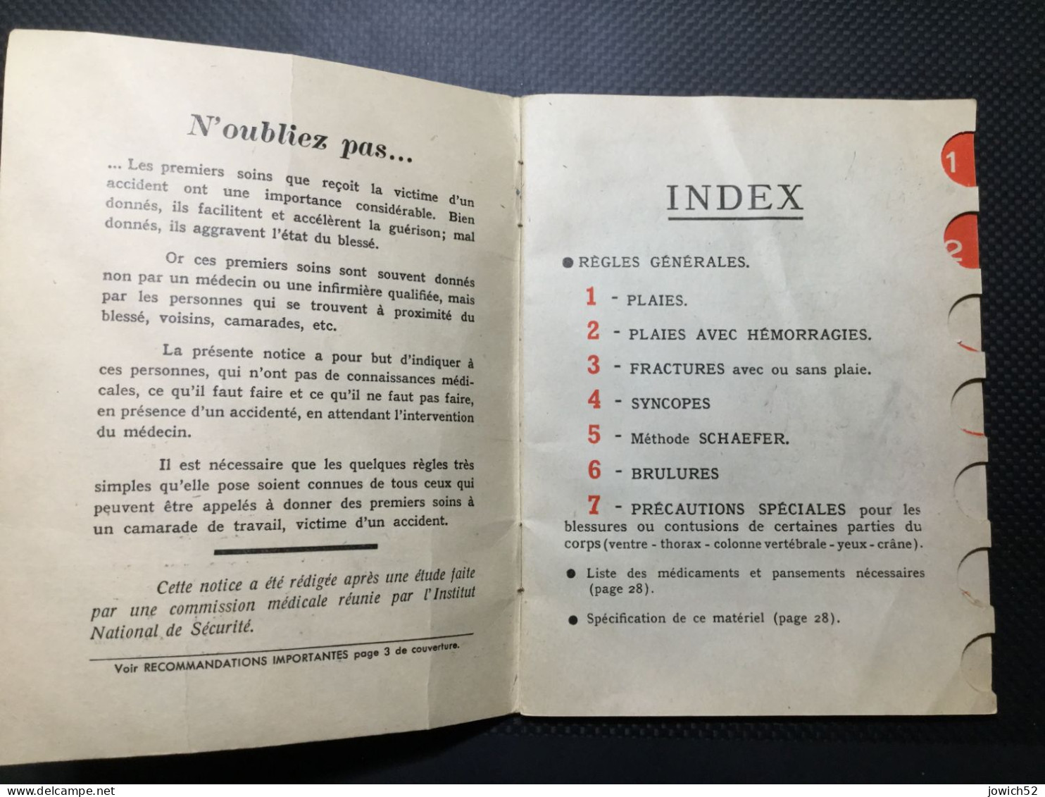 Guide Premiers Soins En Cas D'accidents Au Travail Année 1954 3eme Edition - Santé