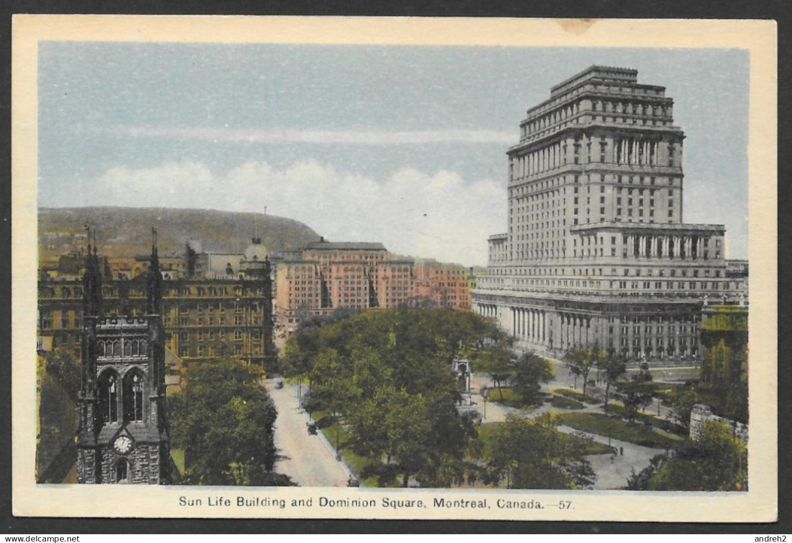 Montreal  Quebec - C.P.A. - Sun Life Building And Dominion Square, Montreal Canada No: 57 - Par Peco - Montreal