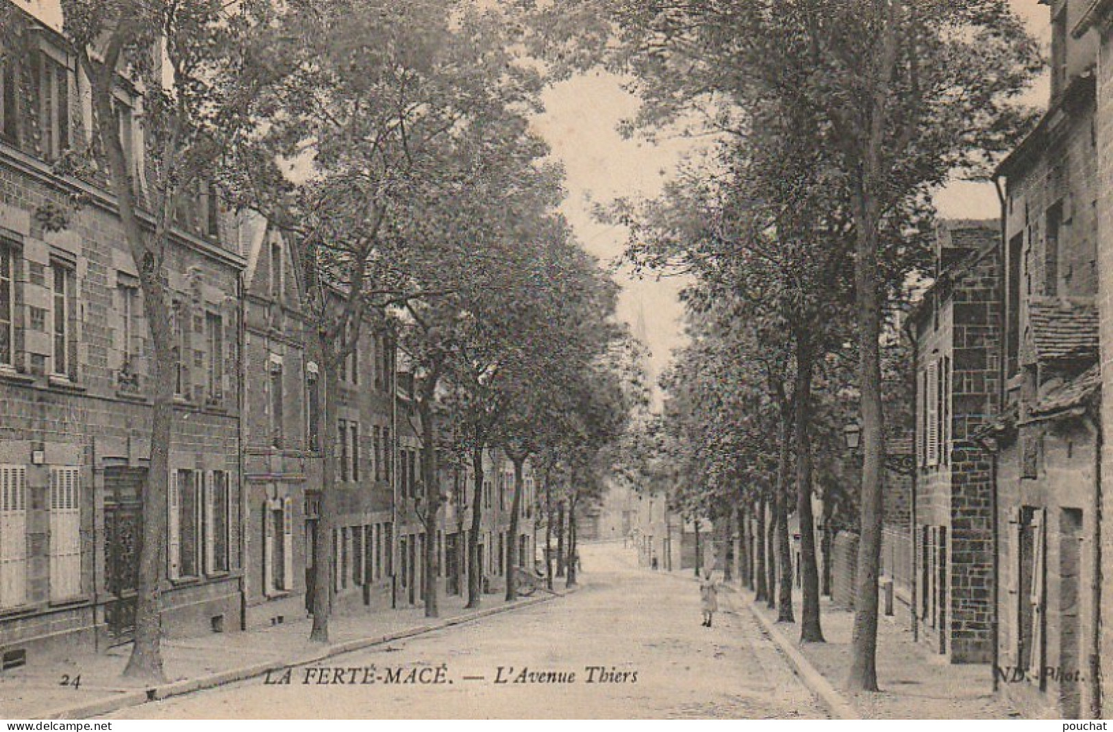 TE 3-(61) LA FERTE MACE - L' AVENUE THIERS - 2 SCANS - La Ferte Mace