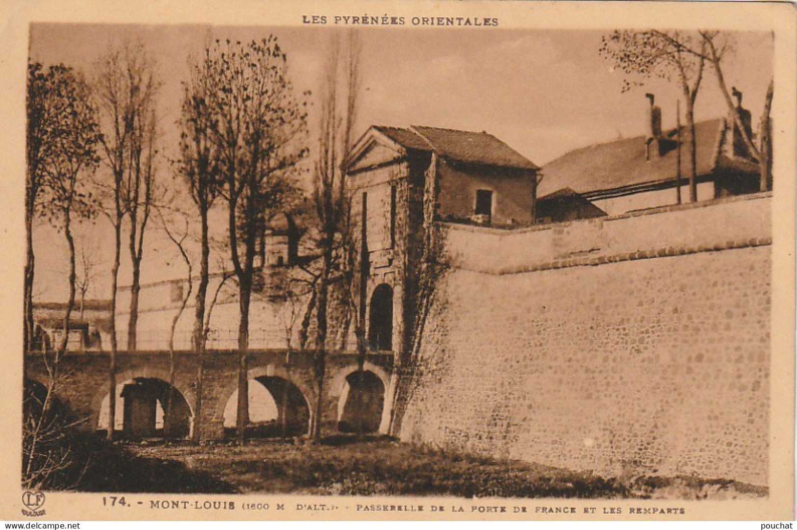 TE 16-(66) MONT LOUIS - PASSERELLE DE LA PORTE DE FRANCE ET LES REMPARTS - 2 SCANS - Autres & Non Classés