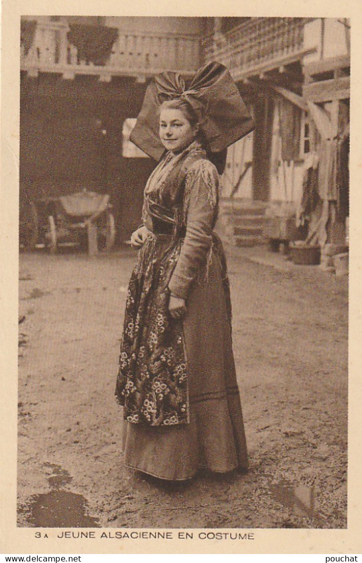 TE 19- JEUNE ALSACIENNE EN COSTUME - COLLECTION L' ALSACE - EDIT . BRAUN & Cie , MULHOUSE- 2 SCANS - Vestuarios