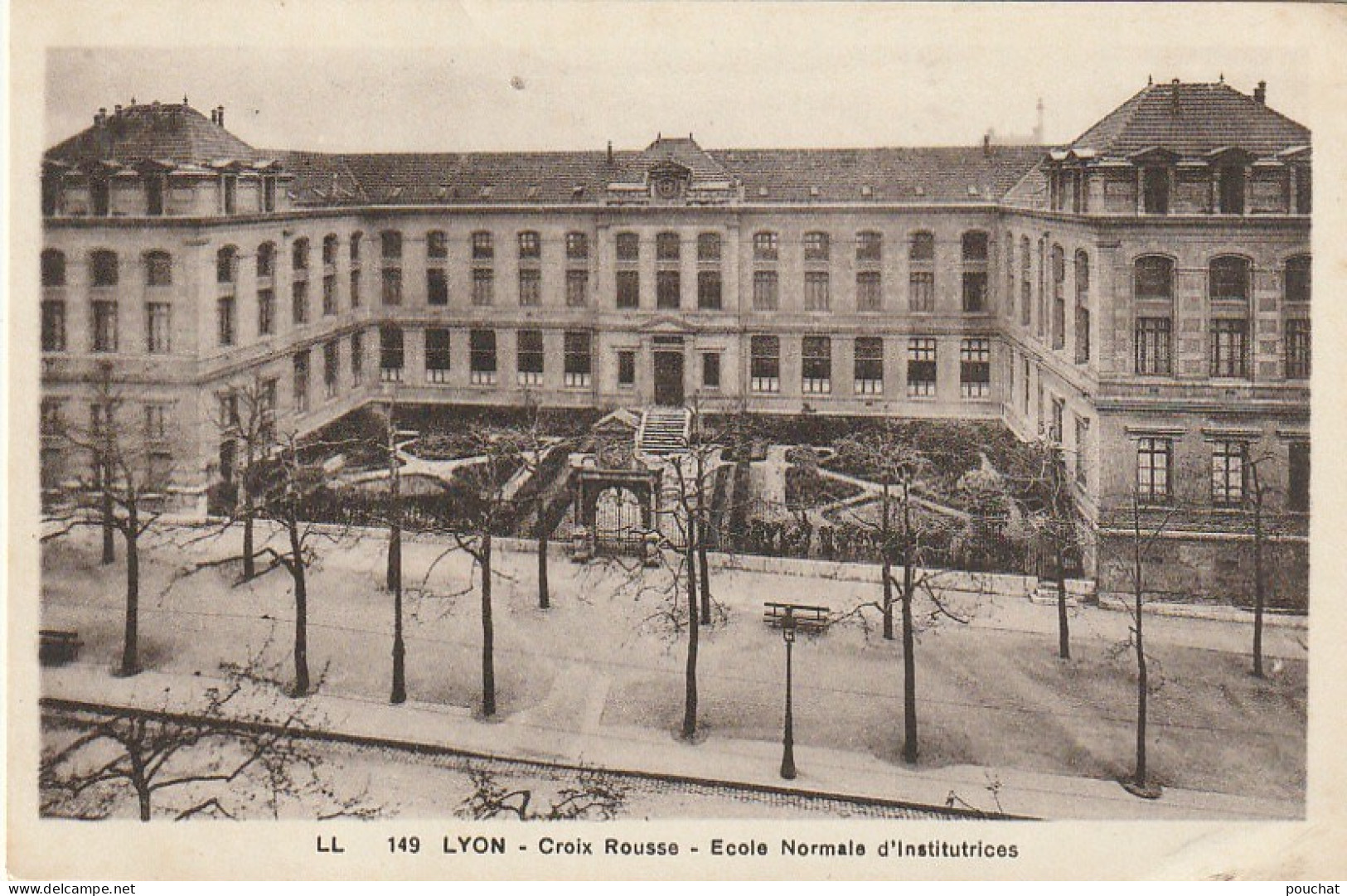 TE 22-(69) LYON - CROIX ROUSSE - ECOLE NORMALE D' INSTITUTRICES - 2 SCANS - Lyon 4