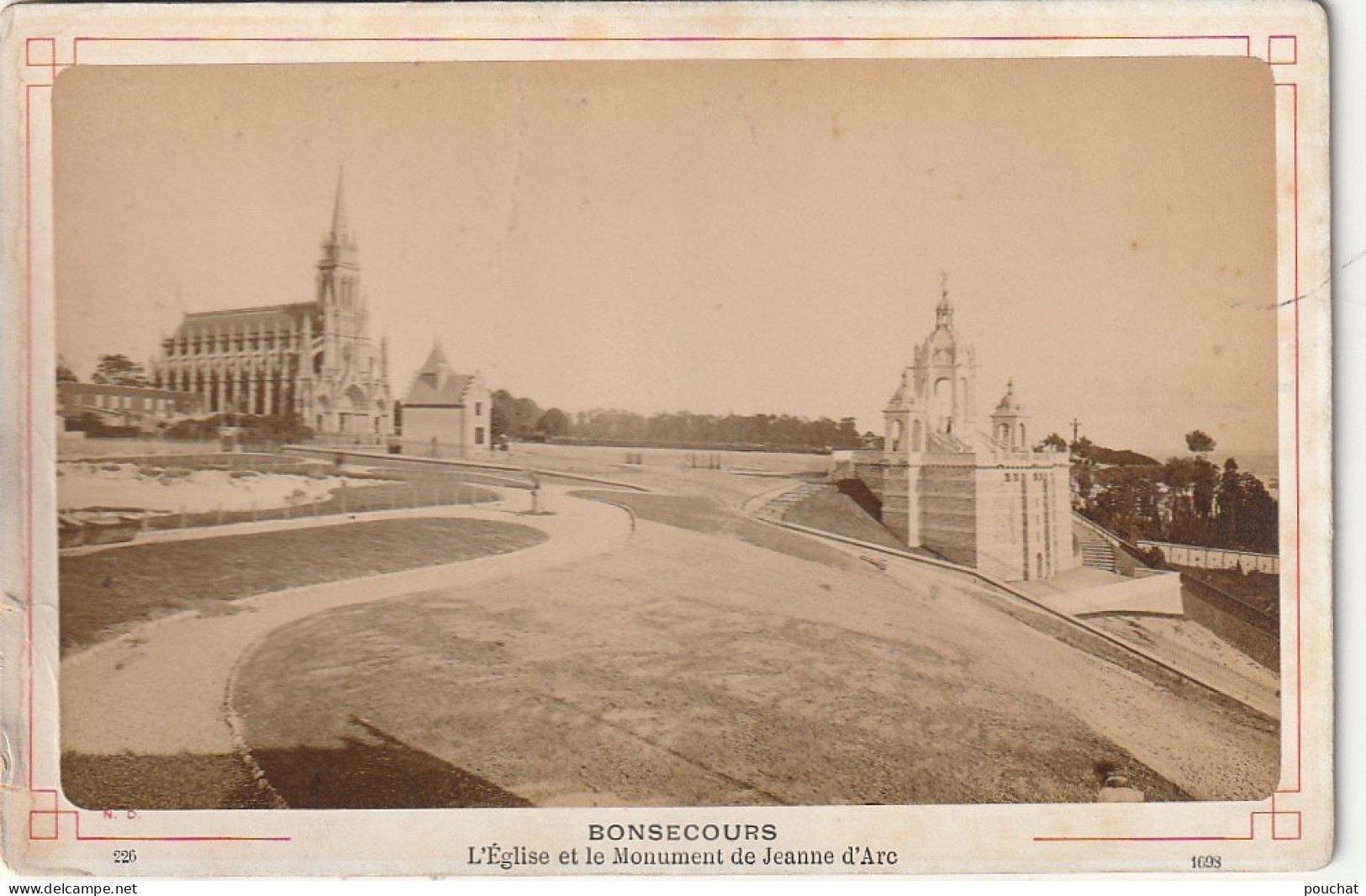 UR 7 -(76) BONSECOURS -  EGLISE ET  MONUMENT DE JEANNE D' ARC - TAMPON Melle BUHOT - PHOTOGRAPHIE SUR SUPPORT CARTONNE  - Places