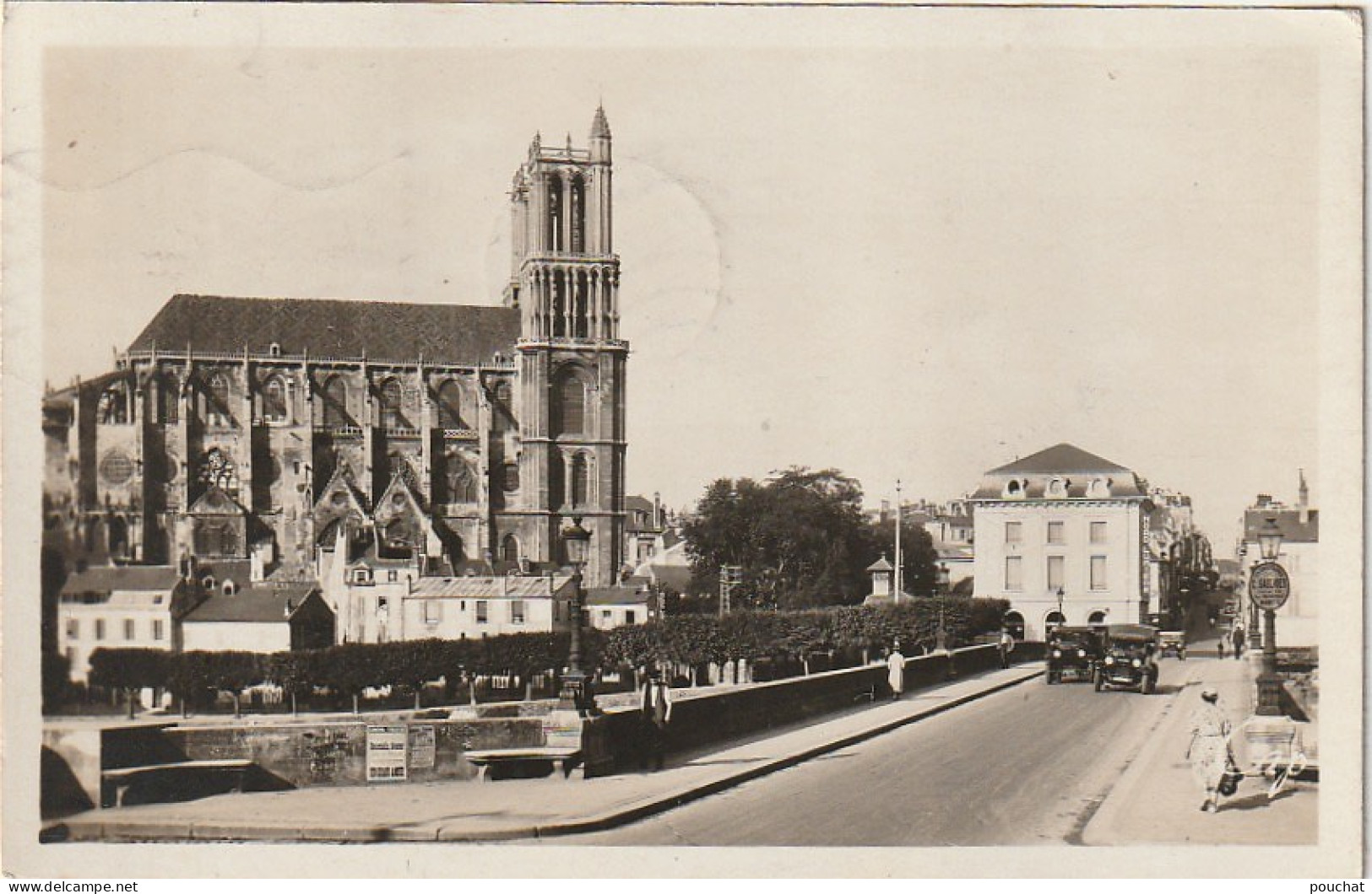 UR 9-(78) MANTES SUR SEINE - L' ENTREE DU PONT - VEHICULES - 2 SCANS - Mantes La Jolie