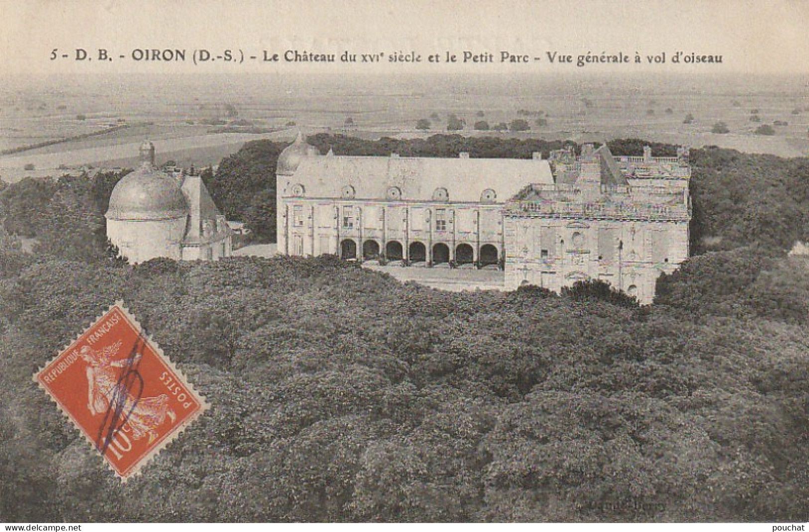 UR 10-(79) OIRON - LE CHATEAU DU XVIe SIECLE ET LE PETIT PARC - VUE GENERALE  A VOL D' OISEAU - 2 SCANS - Autres & Non Classés