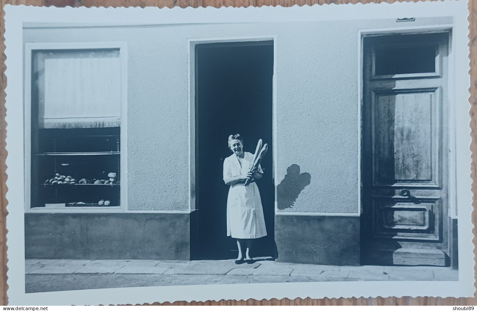 SAINTES MADELEINE ?????? DEVANT SA BOULANGERIE MAGASIN DEVANTURE CARTE PHOTO - Saintes