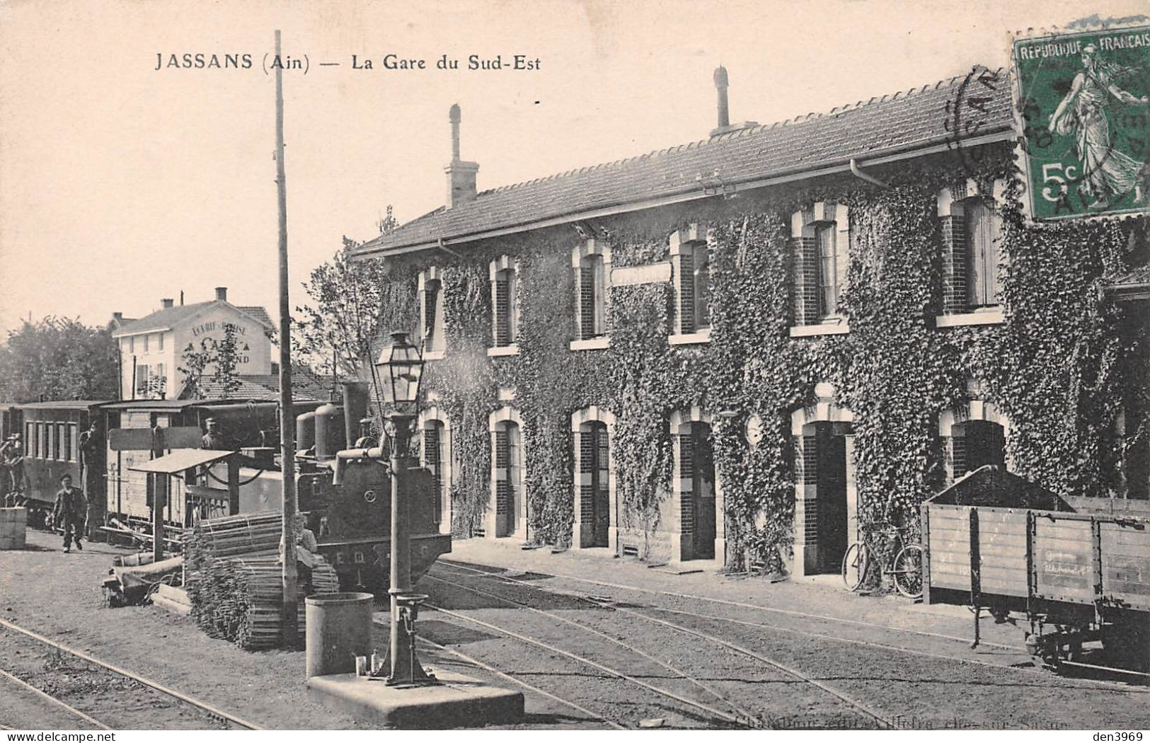 JASSANS-Riottier (Ain) - La Gare Du Sud-Est - Train, Tramway, Lampadaire - Voyagé (2 Scans) - Unclassified