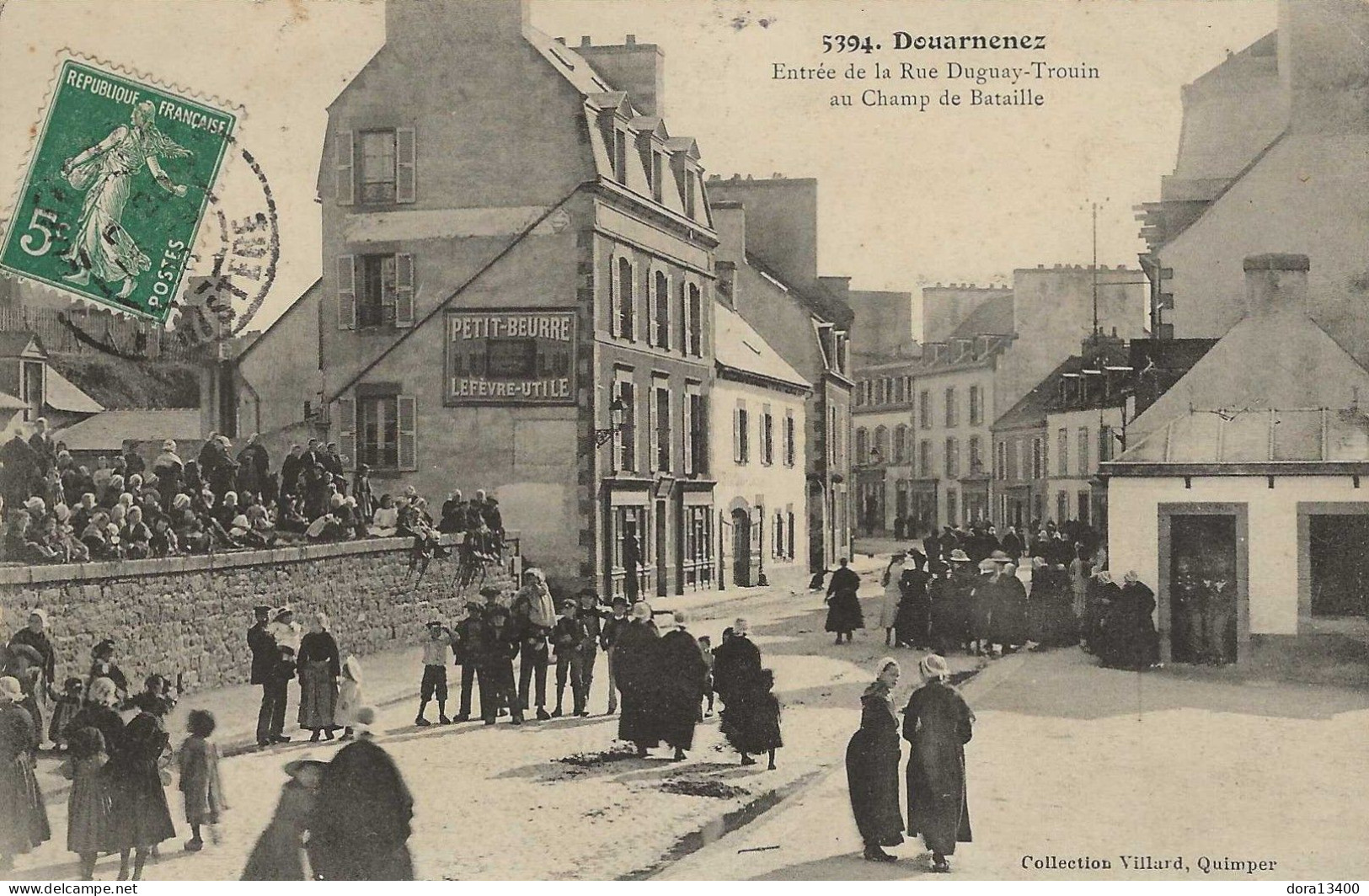 CPA29- DOUARNENEZ- Entrée De La Rue Duguay-Trouin Au Champ De Bataille - Douarnenez