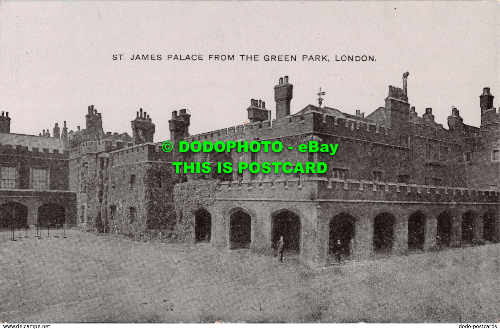 R551351 London. St. James Palace From The Green Park - Autres & Non Classés