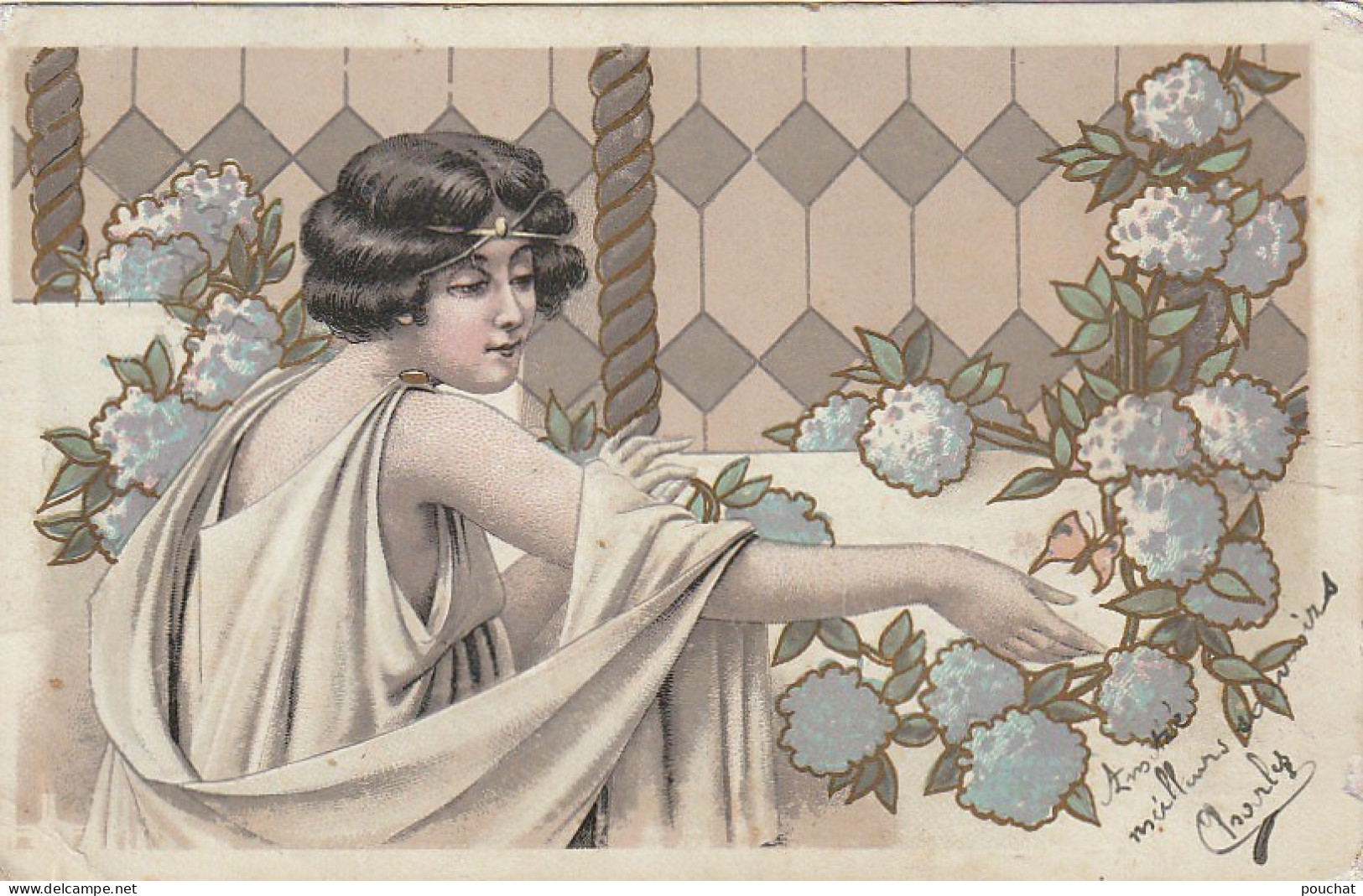 VE 13- CARTE FANTAISIE STYLE ART NOUVEAU - DECOR FLORAL - FEMME  AVEC DRAPE AU MILIEU D' HORTENSIAS - 2 SCANS - 1900-1949