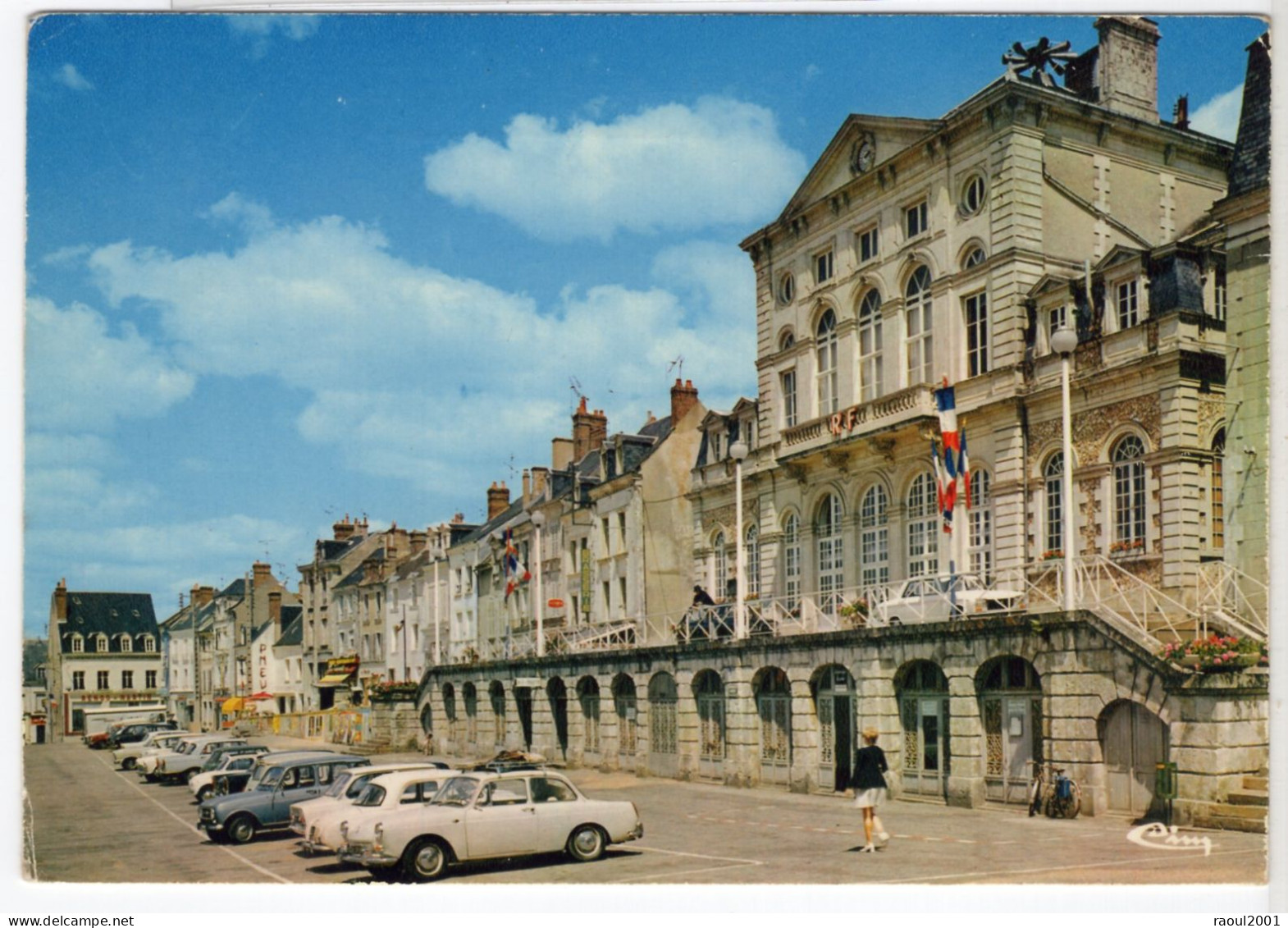 Autos Voitures Automobiles Cars NOGENT Le ROTROU Volkswagen VW 1500 Notchback Type 3 Dauphine Renault 4 R4 4L - Voitures De Tourisme