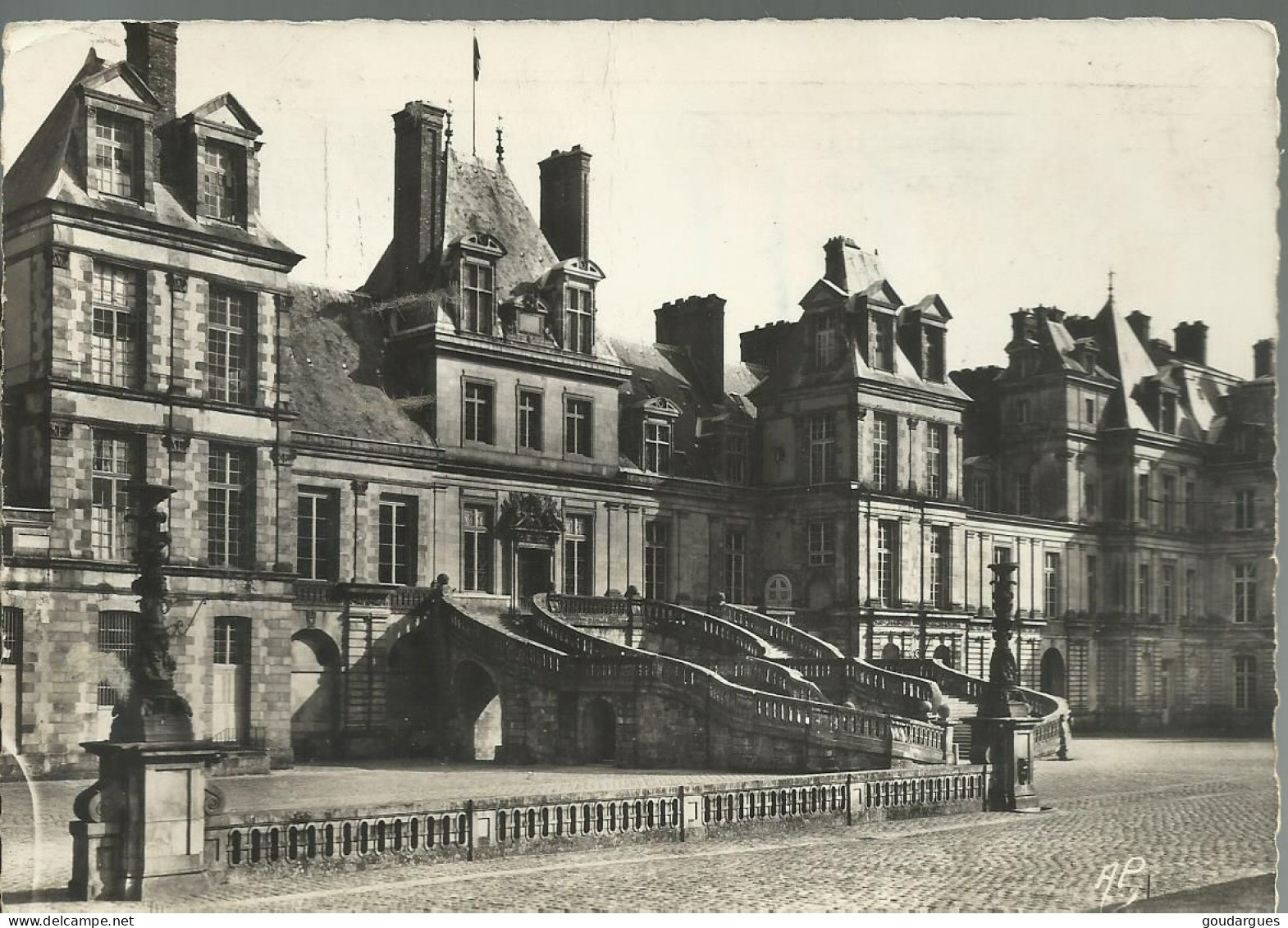 Palais De Fontainebleau - Escalier Du Fer à Cheval - (P) - Fontainebleau