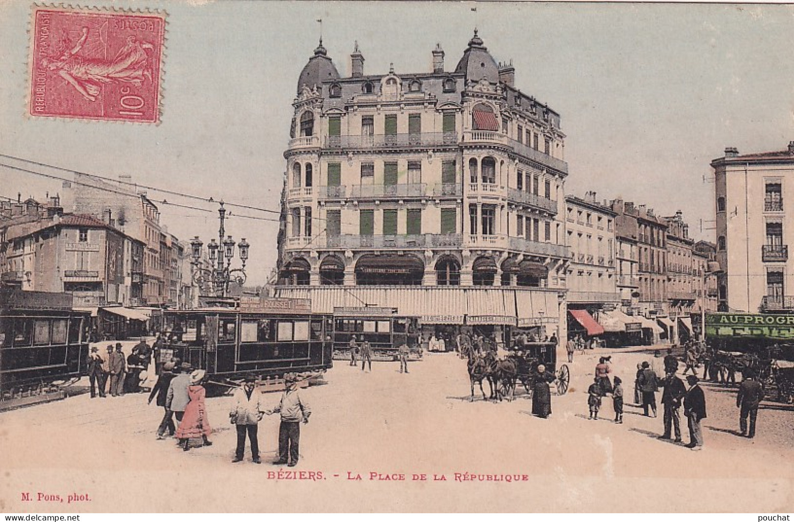 UR Nw28-(34) BEZIERS - LA PLACE DE LA REPUBLIQUE - ANIMATION - TRAMWAYS - CARTE COLORISEE - Beziers