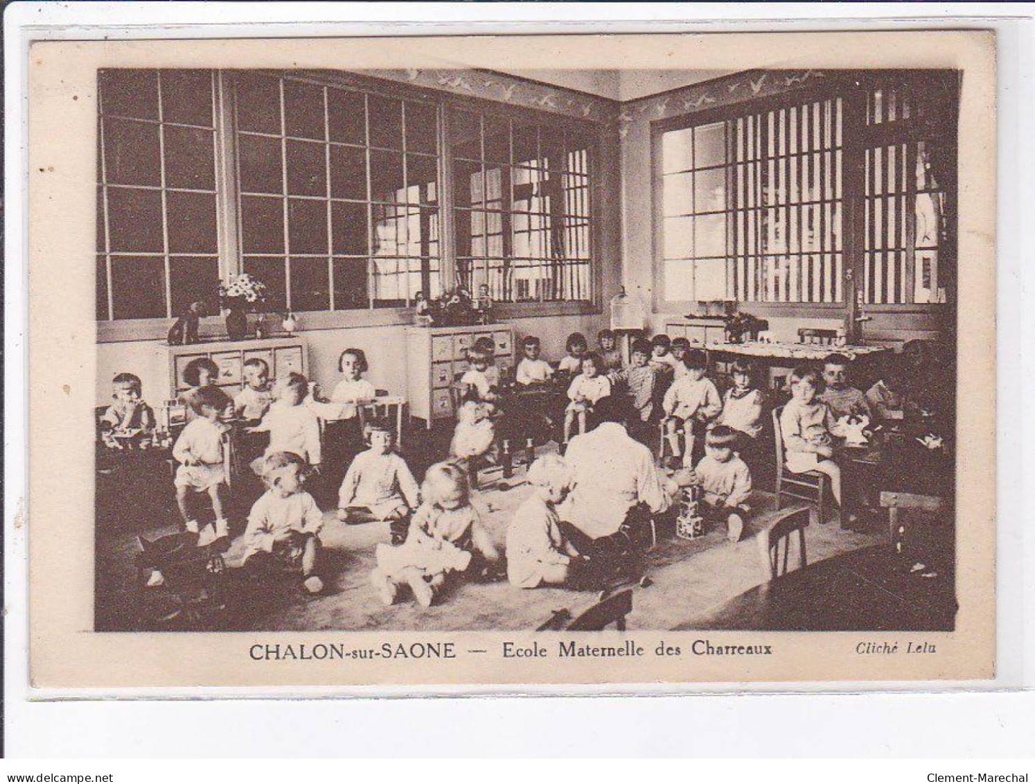 CHALON-sur-SAONE: école Maternelle Des Charreaux - Très Bon état - Chalon Sur Saone