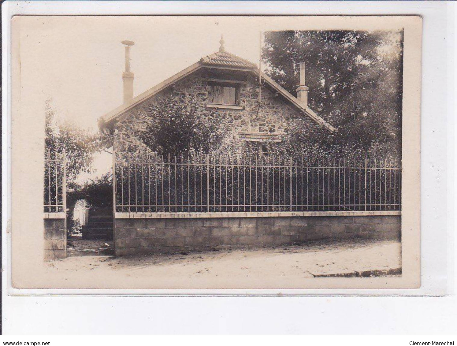 ORSAY: 11 Avenue Du Maréchal Joffre - Très Bon état - Orsay