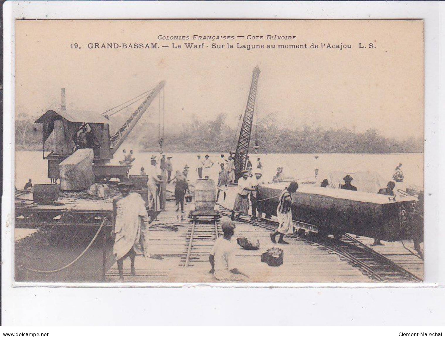 CÔTE D'IVOIRE: GRAND-BASSAM: Le Wharf, Sur La Lagune Au Moment De L'acajou - Très Bon état - Costa De Marfil