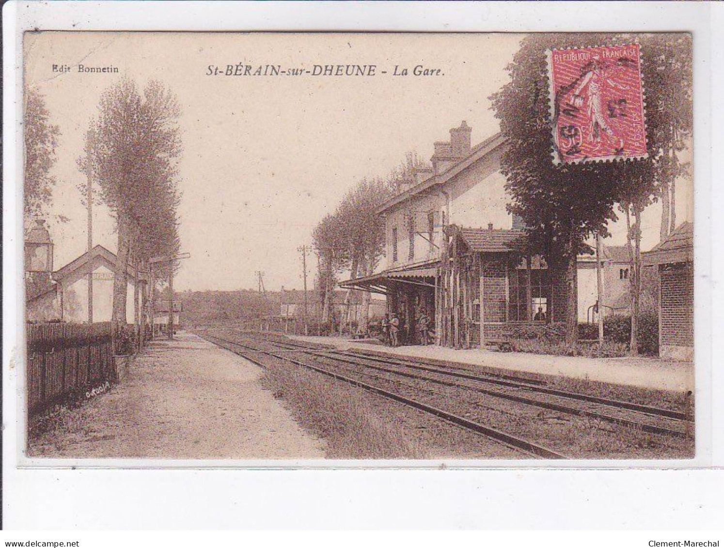 SAINT-BERAIN-sur-DHEUNE: La Gare - état - Autres & Non Classés