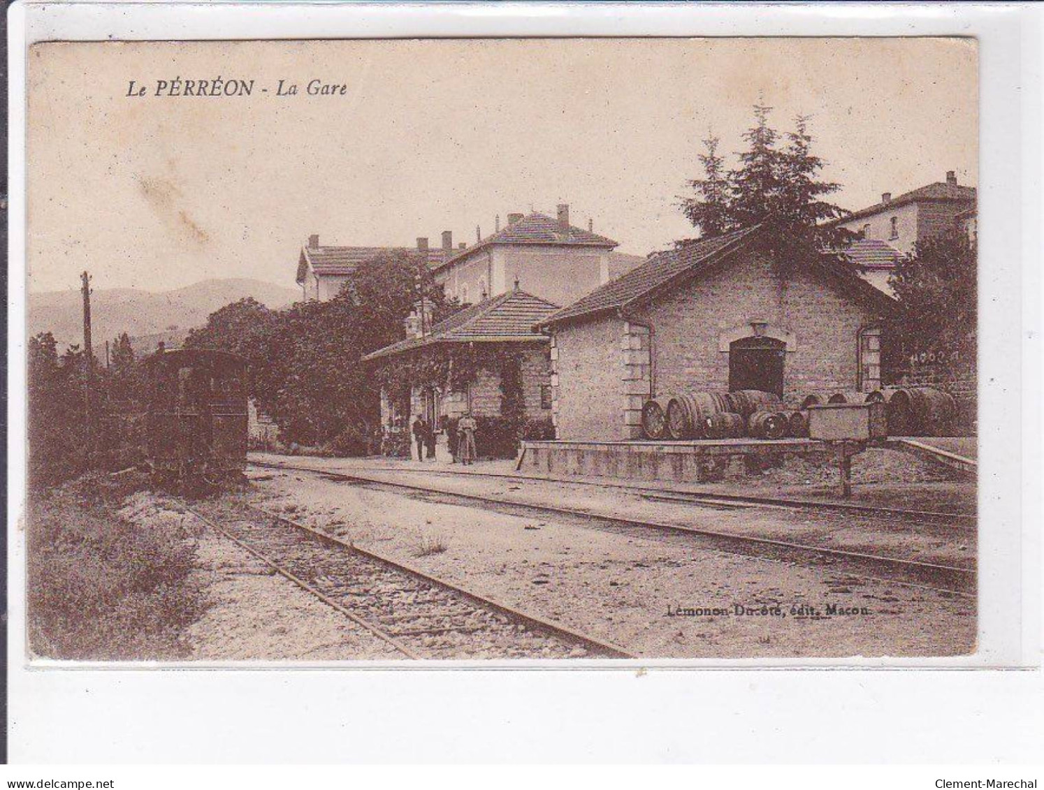 LE PERREON: La Gare - état - Other & Unclassified