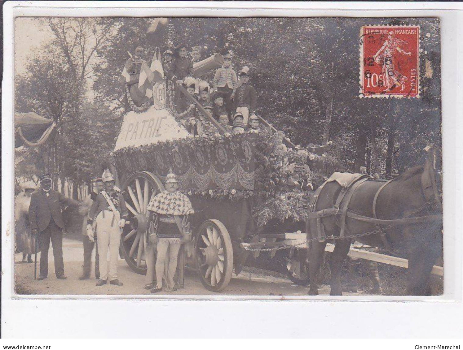 SONGEONS: Cavalcade, Fête, Char Patrie - Très Bon état - Songeons