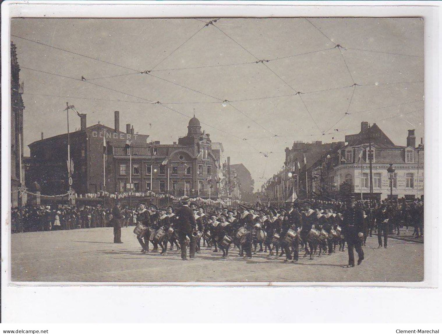 TOURCOING: Défilé, Fête - Très Bon état - Tourcoing