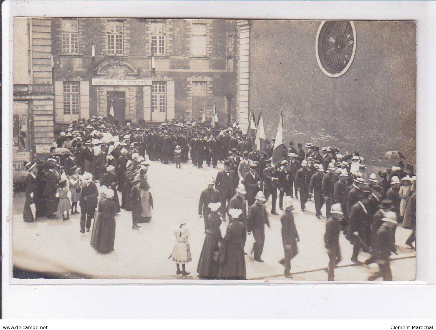 SAINT-GEORGES-sur-LOIRE: Mairie - Très Bon état - Saint Georges Sur Loire