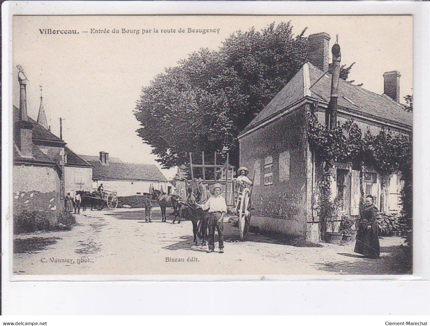 VILLORCEAU: Entrée Du Bourg Par La Route De Beaugency - Très Bon état - Autres & Non Classés